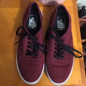 Like New Vans Women’s Canvas Sneakers